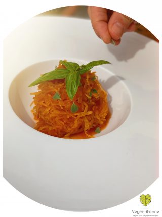 Zucca spaghetto al sugo